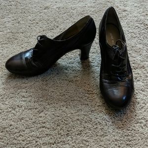 Nine West oxford heels